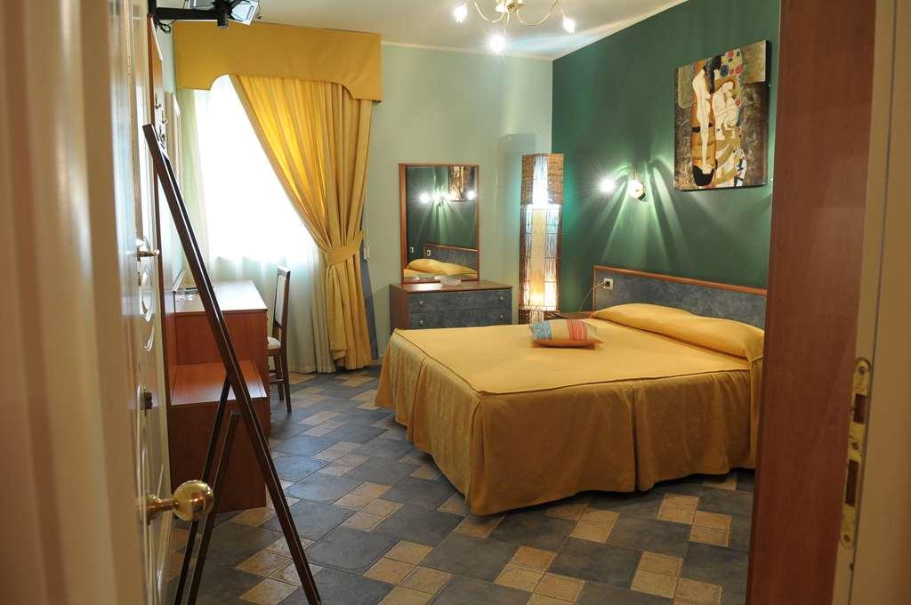 Hotel Blumentag Paola Zimmer foto